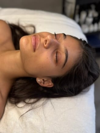 Before facial sculpting session